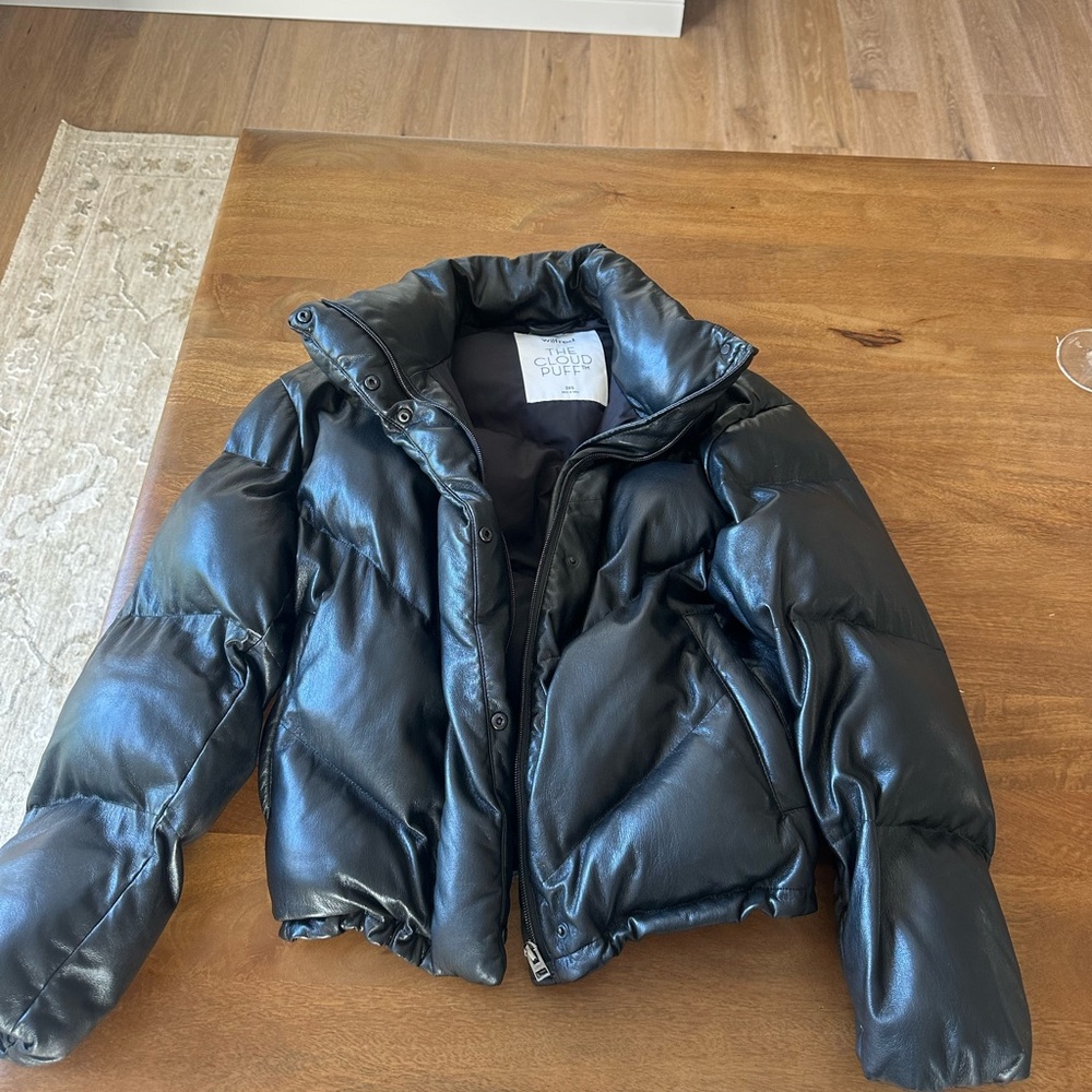 Aritzia Wilfred the Cloud Puff, Size 2XS, black vegan leather
